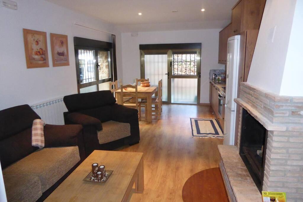 Casa Rural El Silvestrito Valdegena Bagian luar foto